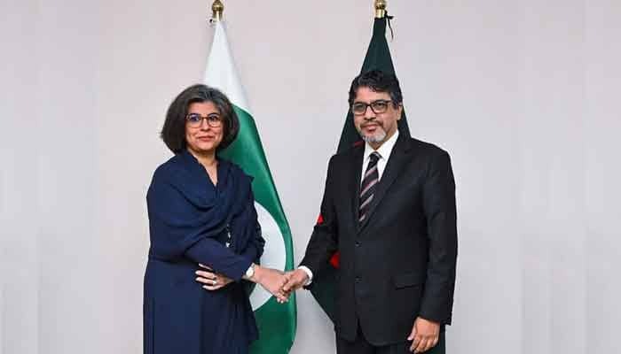 Pakistan, Bangladesh hold first high-level talks in 15 years Pakistan, Bangladesh hold first high-level talks in 15 years
